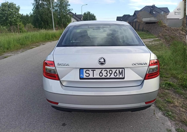 Skoda Octavia cena 55900 przebieg: 139000, rok produkcji 2018 z Zgierz małe 211